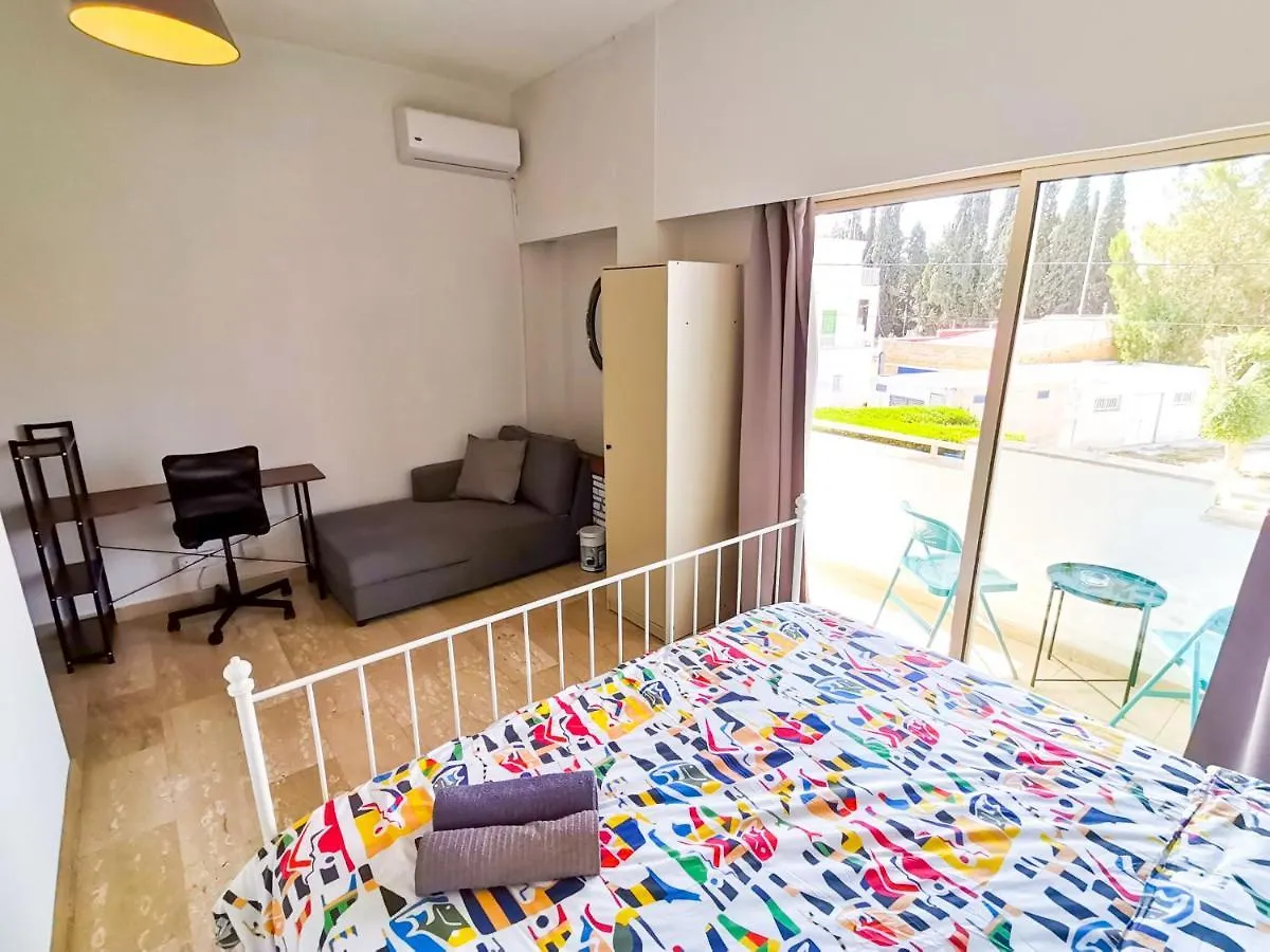 Quarto em Acomodações Particulares Central Square Nomadic Rooms Larnaca