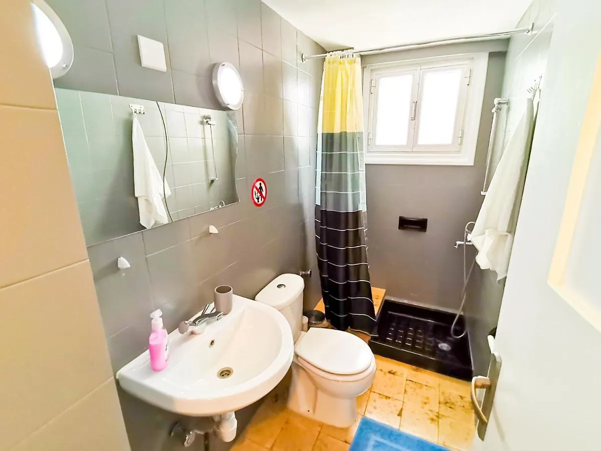 Central Square Nomadic Rooms Larnaca 0*,  Cyprus