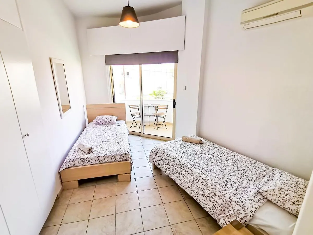 Central Square Nomadic Rooms Larnaca 0*,  Cyprus